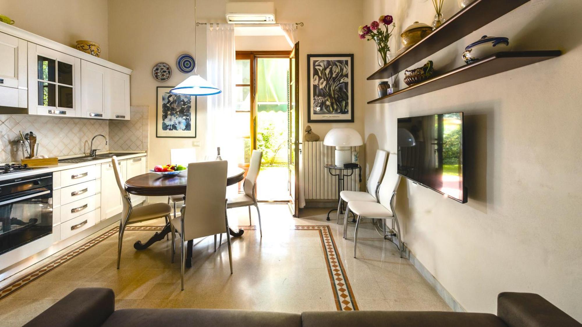 Hostly-La Casa Di Marta-Two Steps From The Tower Apartment Pisa Exterior photo